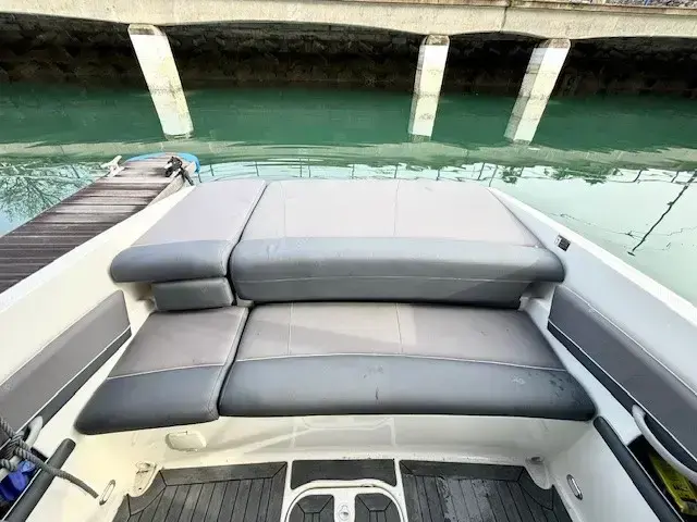 Bayliner 652 Cuddy Cabin