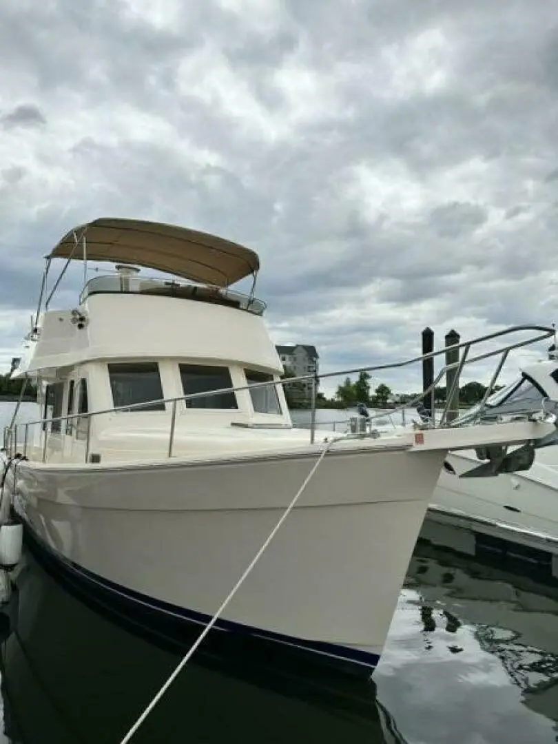 2005 Mainship trawler