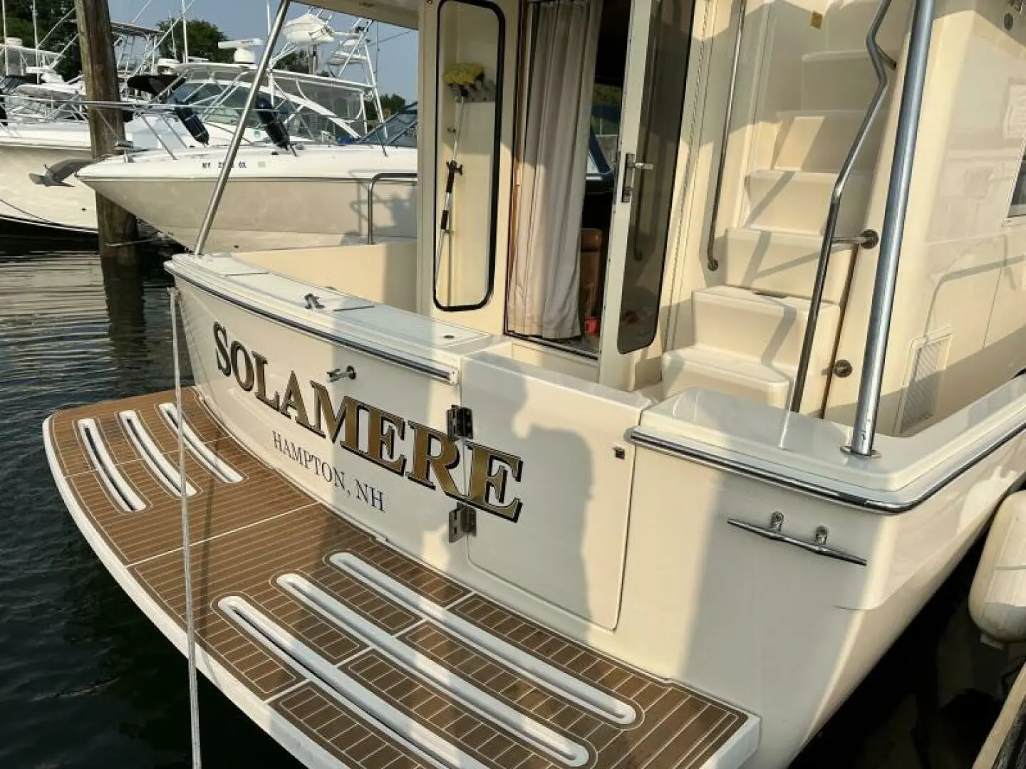 2005 Mainship trawler