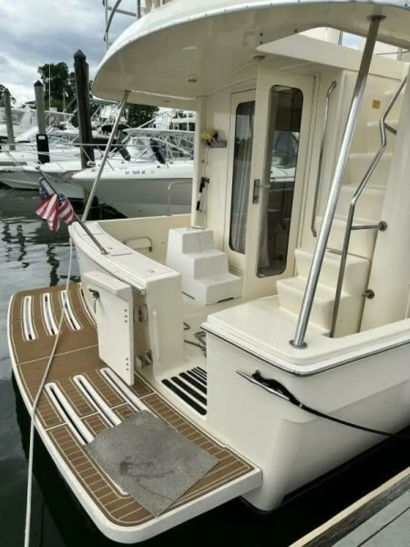 2005 Mainship trawler