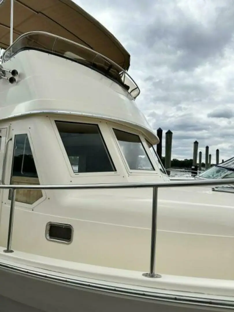 2005 Mainship trawler