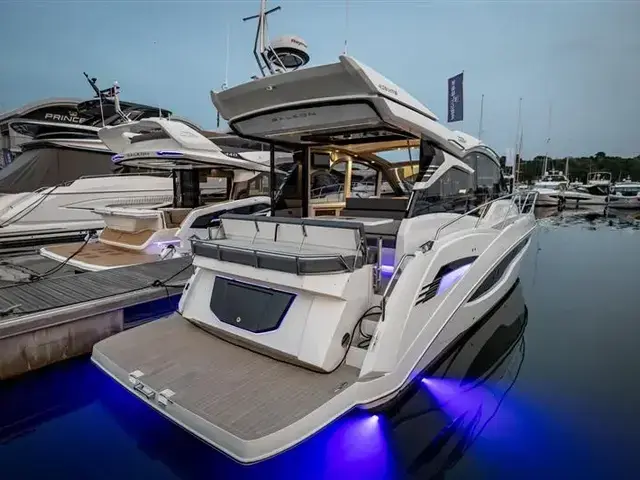 Galeon 425 HTS