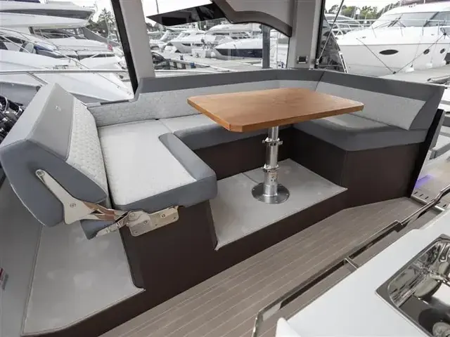 Galeon 425 HTS