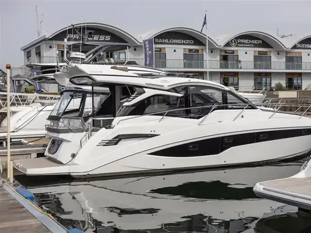 Galeon 425 HTS