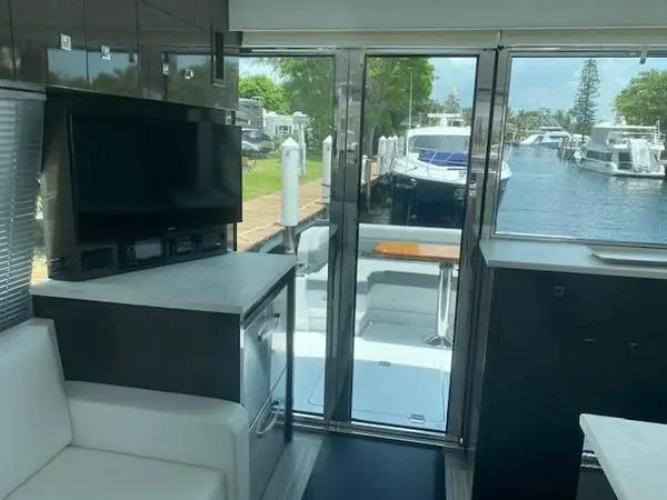 2020 Cruisers 50 cantius