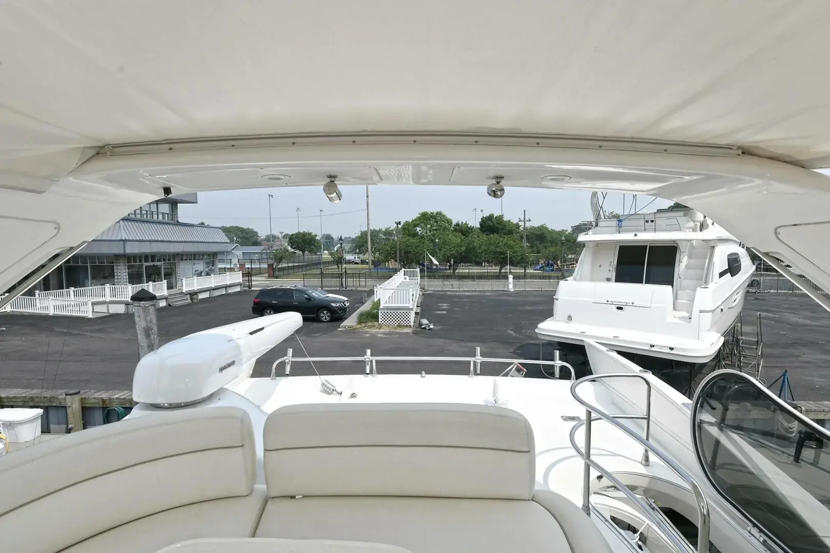 2003 Azimut 62