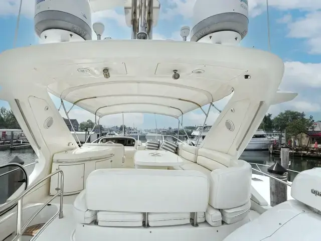 Azimut 62