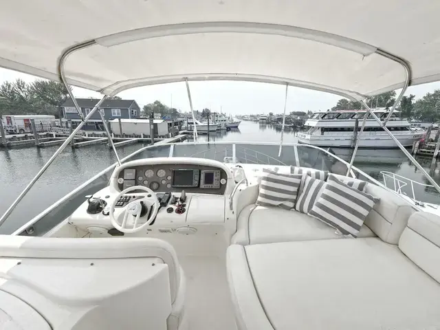 Azimut 62