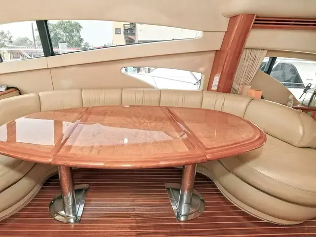 Azimut 62