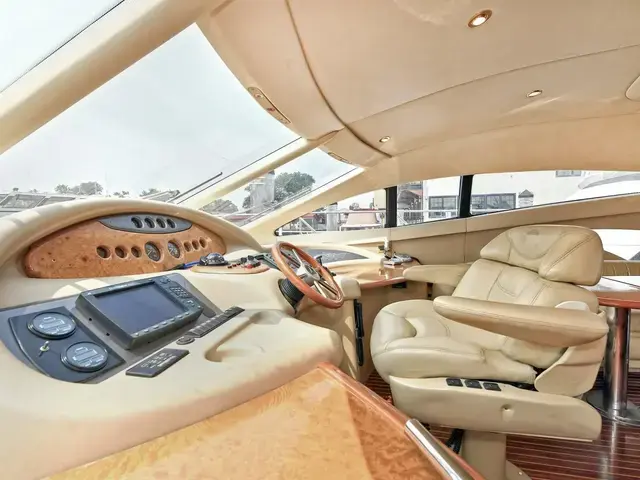 Azimut 62