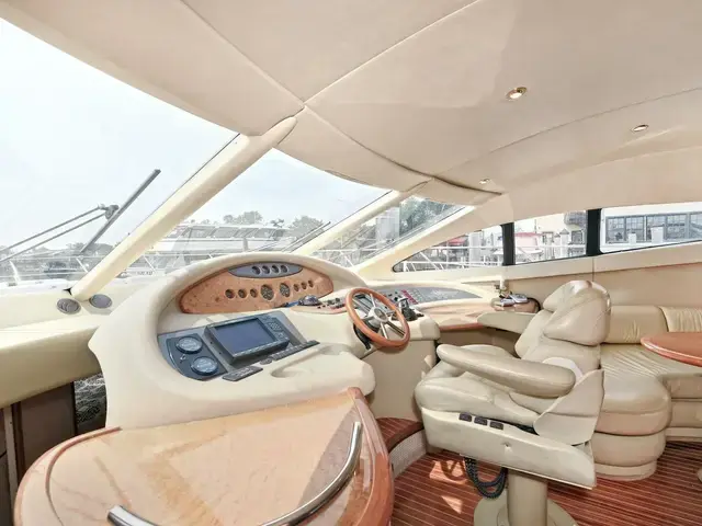 Azimut 62