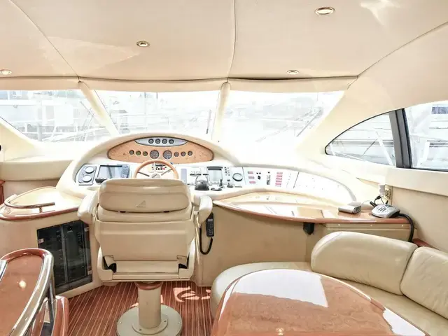 Azimut 62