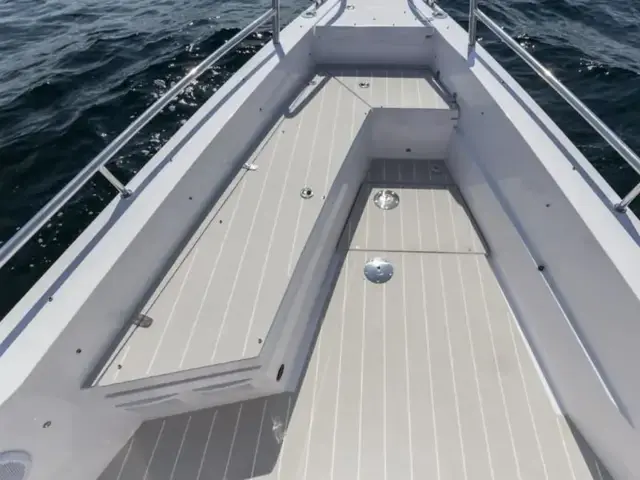 Axopar 28 Cabin