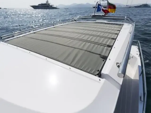 Axopar 28 Cabin