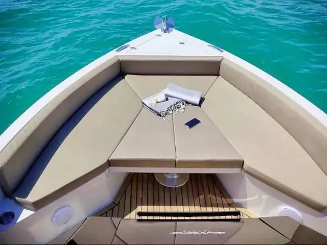 De Antonio Yachts D28 Open