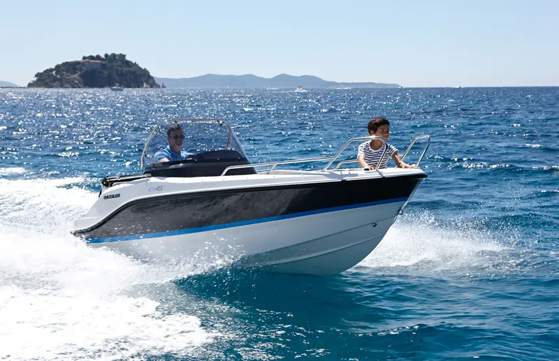 2024 Quicksilver 455 activ open