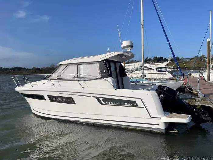 2016 Jeanneau merry fisher 855