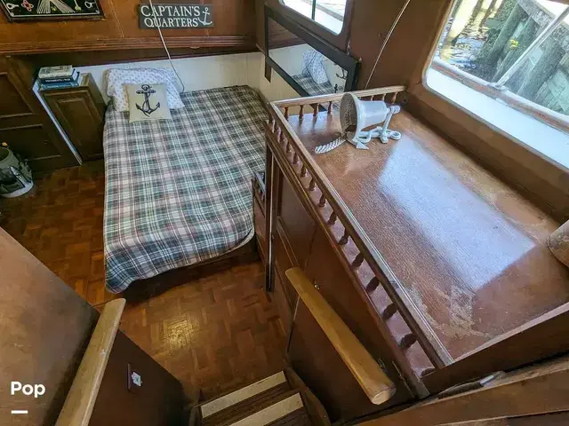 Trader 40 Double Cabin