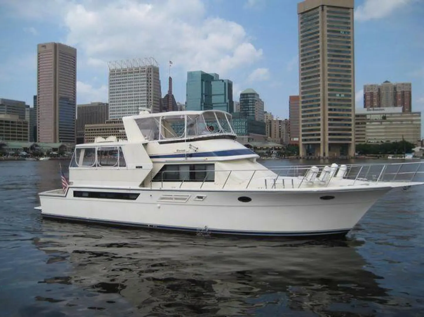 1989 Californian cockpit motor yacht