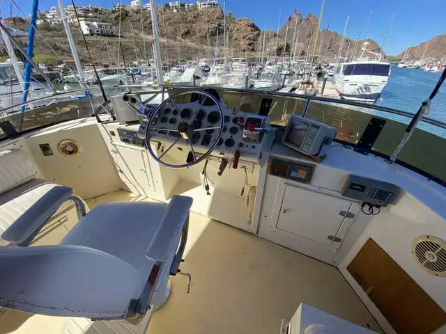 Californian 55 Cockpit Motor Yacht