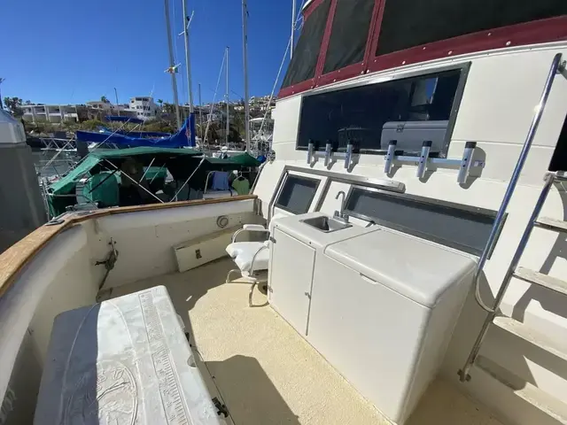 Californian 55 Cockpit Motor Yacht