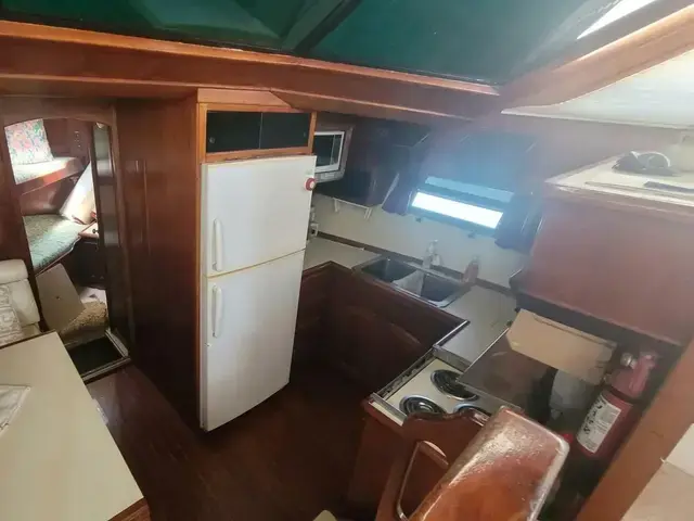 Californian 55 Cockpit Motor Yacht