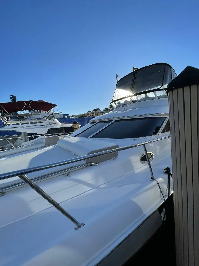 2001 Sea Ray flybridge 400