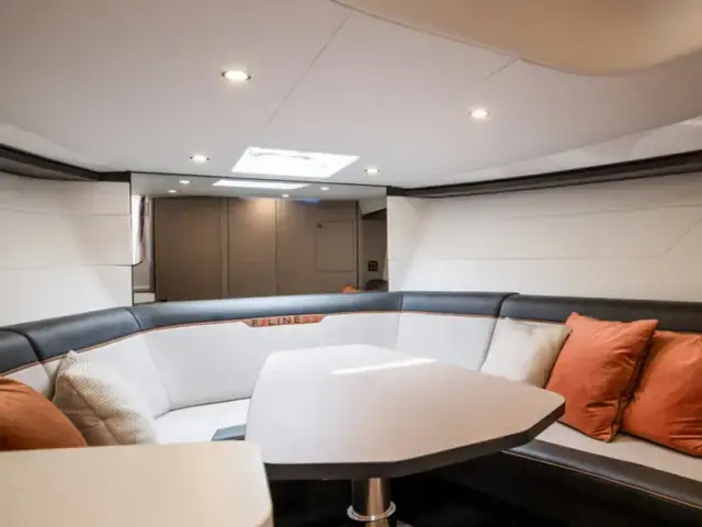 Fairline F Line 33