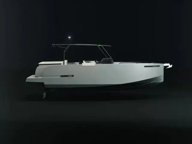 De Antonio Yachts D28 Xplorer