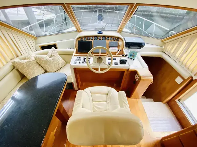 Navigator 5700 Rival