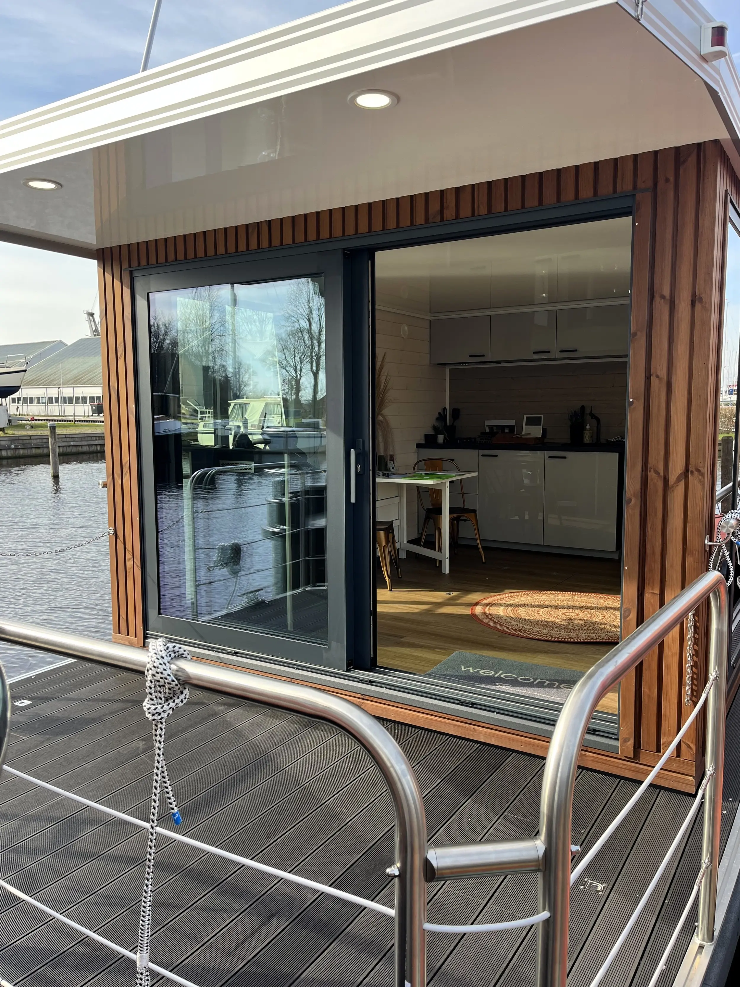 2024 Nordic ns 36 eco 23 houseboat met ligplaats