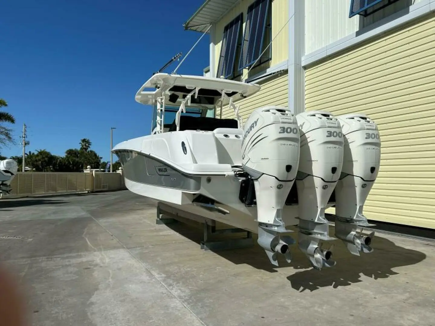 2015 Boston Whaler 370 outrage