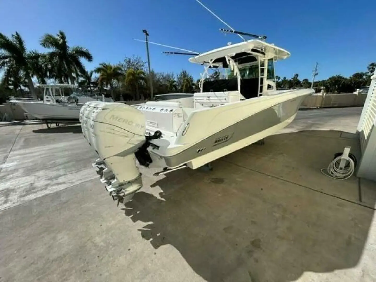 2015 Boston Whaler 370 outrage