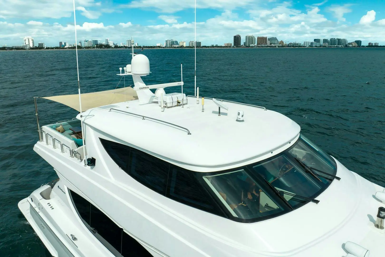 2014 Hatteras 80 motor yacht