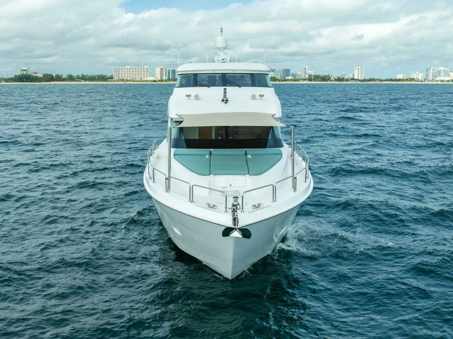 2014 Hatteras 80 motor yacht