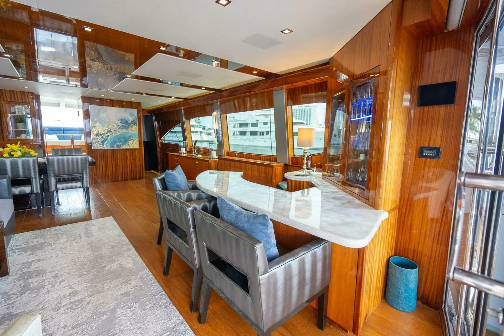 2014 Hatteras 80 motor yacht