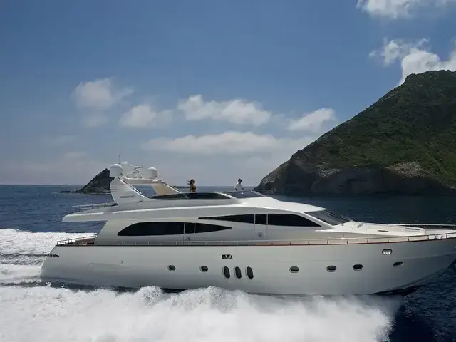 Canados 86 for sale in Greece for €1,750,000 (£1,474,752)
