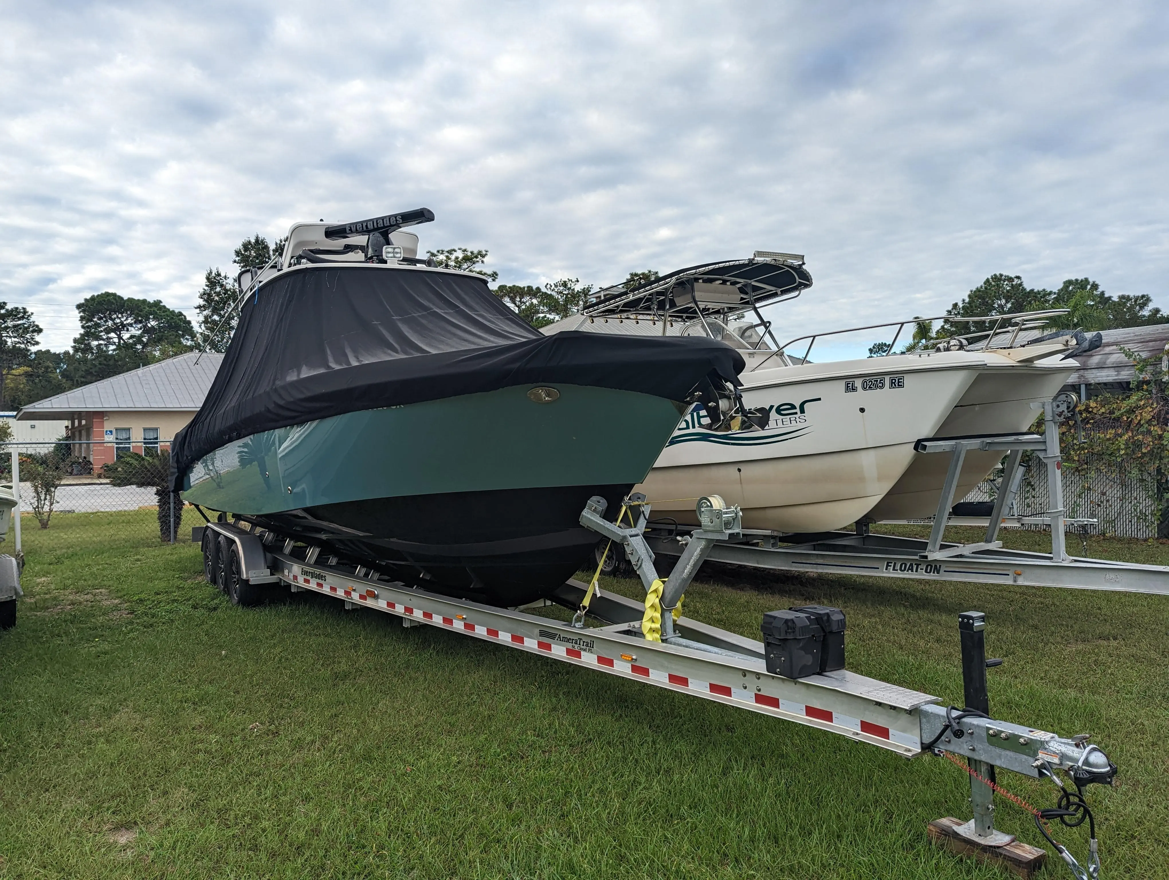 2018 Everglades Boats 35'