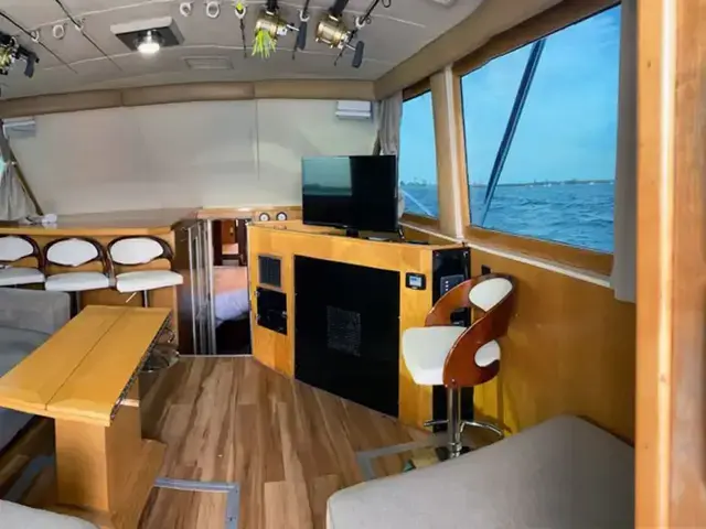 Hatteras 46 Convertible