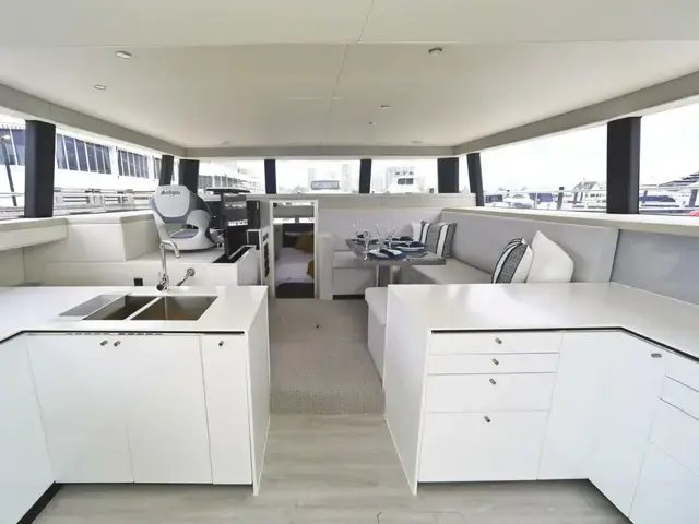 Sunpower Yachts 44