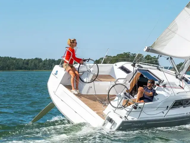 Beneteau Oceanis 30.1