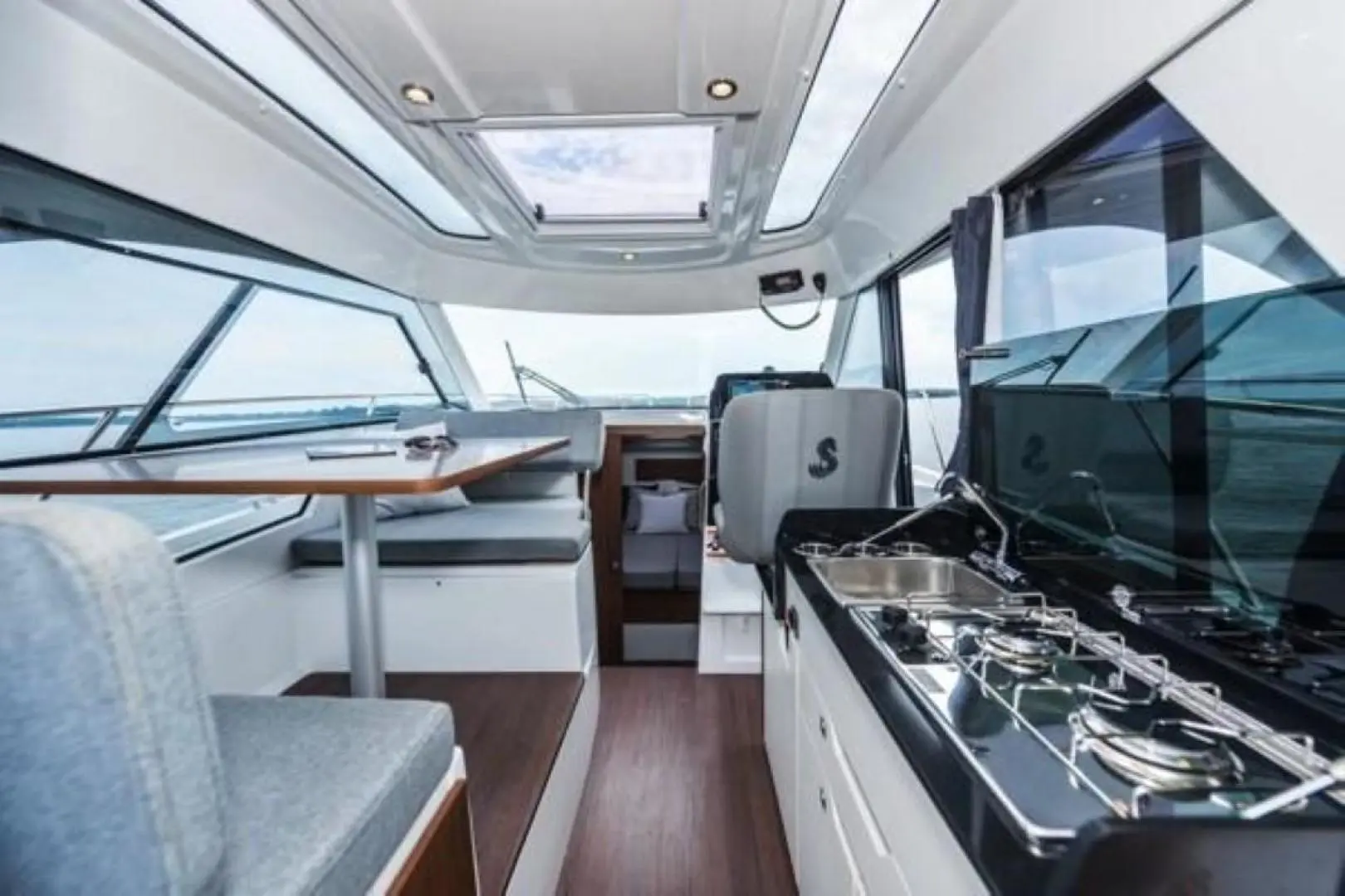 2023 Beneteau antares 9