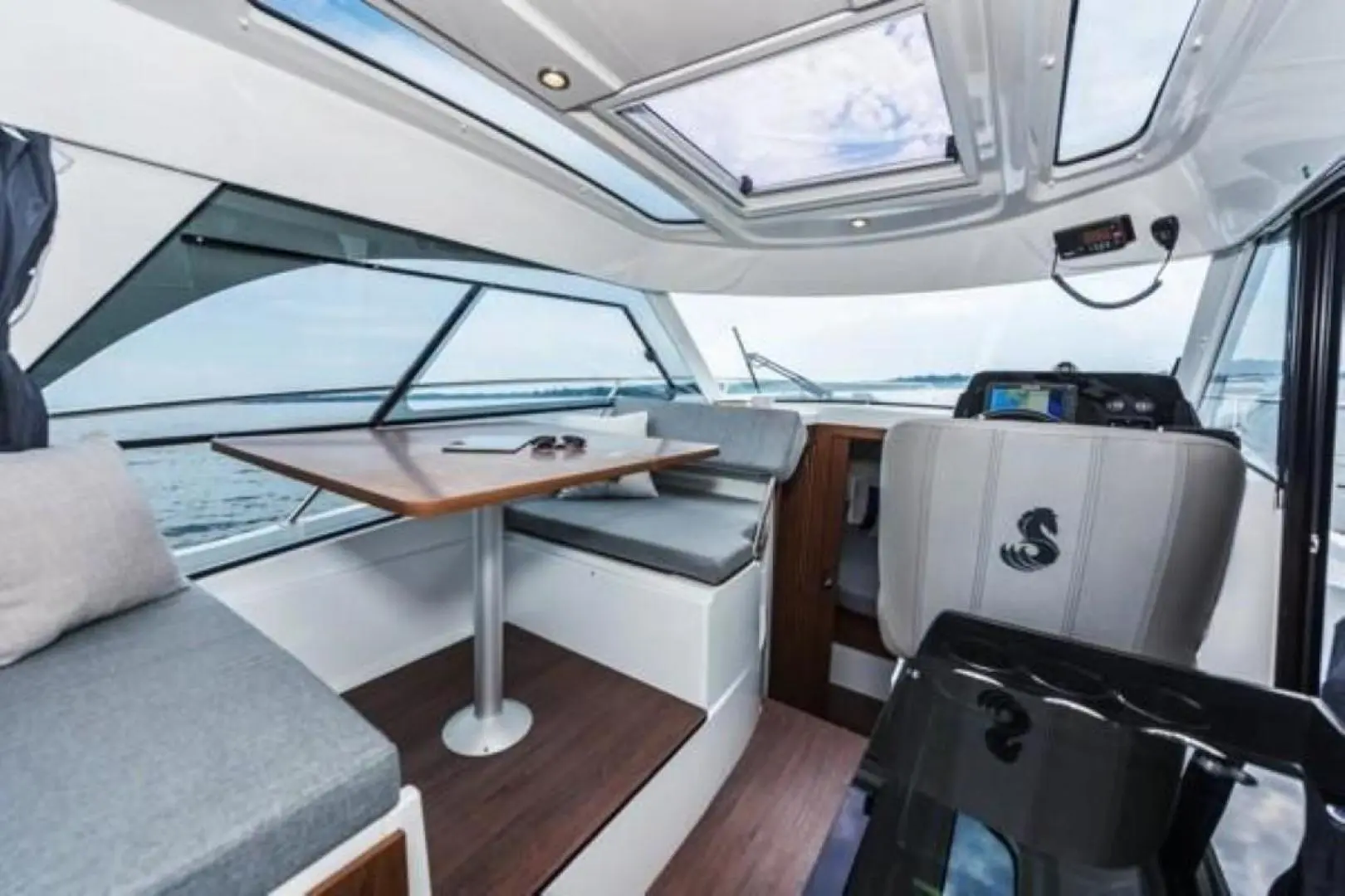 2023 Beneteau antares 9