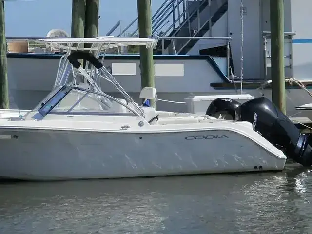 Cobia 220 Dc