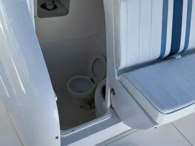 Intrepid 400 Center Console