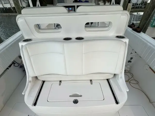 Intrepid 400 Center Console