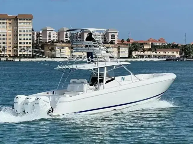 Intrepid 400 Center Console