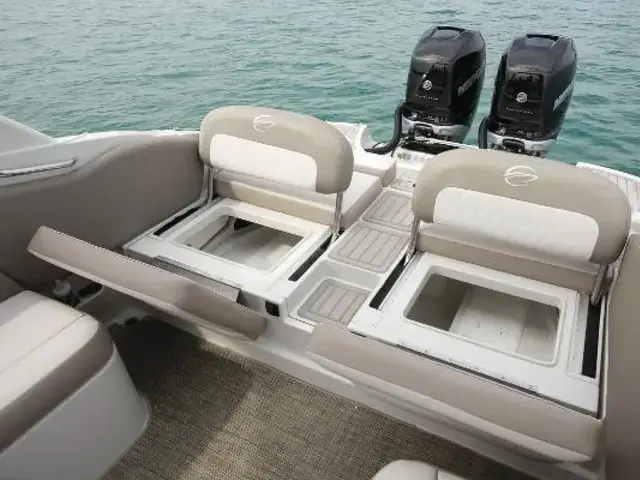 Crownline E305 Xs