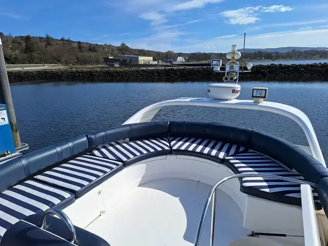 Fairline Phantom 38