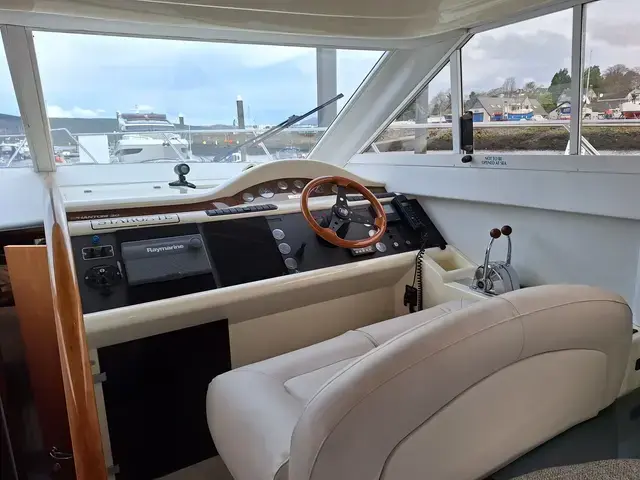 Fairline Phantom 38